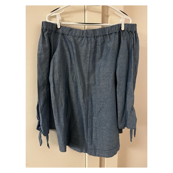 Free People Show Me Some Shoulder Chambray Top - Size: M - Great Condition - Picture 6 of 9